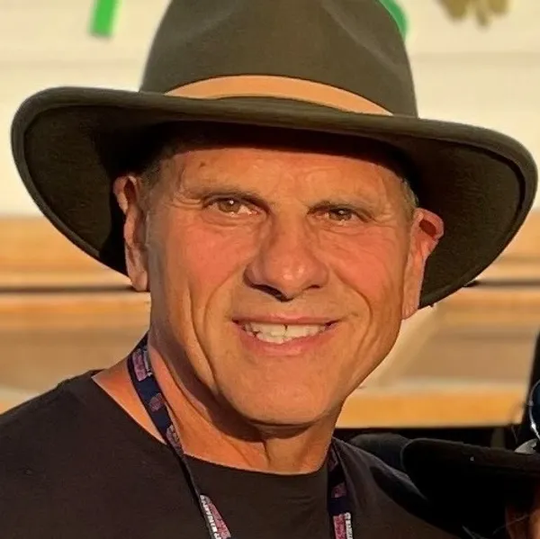 JOHN IAVARONE